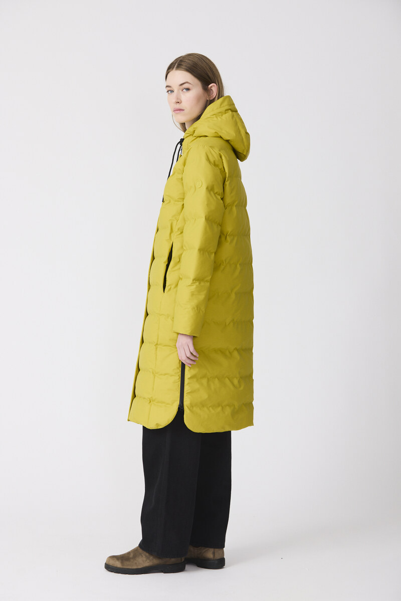 ABRIGO PUDDLE COLOR MOSTAZA 5